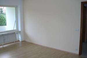 Schöne, ruhige 2 Zimmer, Küche, Bad-Wohnung mit Balkon in Saarbrücken-Rotenbühl – Die vollständige Adresse der Immobilie erhältst du vom Anbieter., 66123 St. Johann, Saarbrücken – Vorschaubild 2