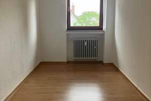 Schöne helle 3 Zimmer Wohnung in ruhiger Wohnlage – 40549 Heerdt, Düsseldorf – Vorschaubild 2