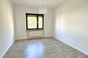 Helle renovierte 4-ZKB Wohnung mit Balkon in verkehrsgünstiger Lage – Leipziger Straße 73, 66113 Malstatt, Saarbrücken – Vorschaubild 3