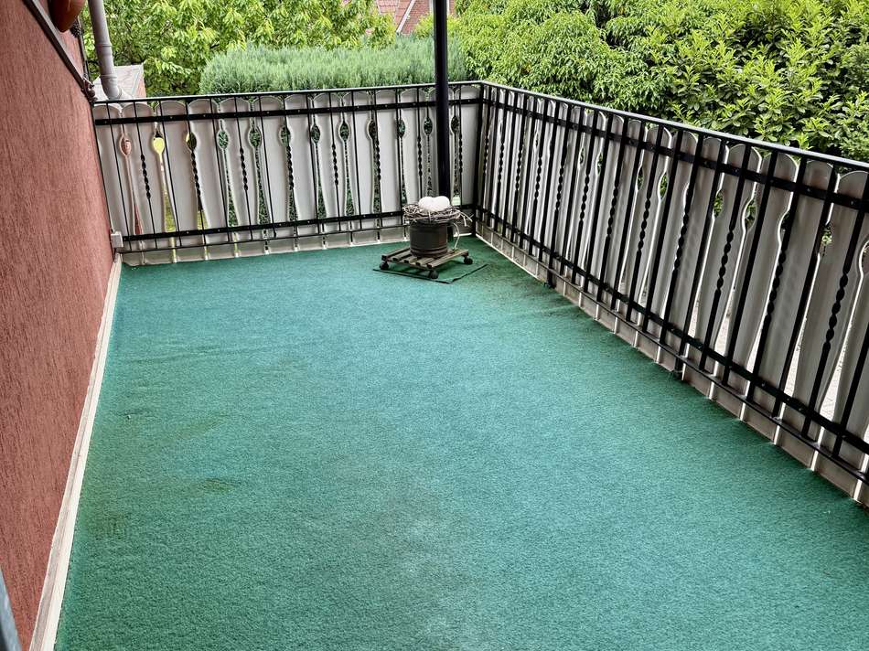 Balkon EG