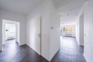 Großzügiges Raumwunder: gepflegte 5-Zimmer-Wohnung mit zwei Loggien und Garage – Die vollständige Adresse der Immobilie erhältst du vom Anbieter., 44329 Lanstrop, Dortmund – Vorschaubild 3