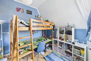 Charmante, lichtdurchflutete Drei-Zimmer-Altbauwohnung in zentraler Lage von Wiesbaden – Die vollständige Adresse der Immobilie erhältst du vom Anbieter., 65193 Mitte, Wiesbaden – Vorschaubild 6