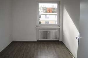 Perfekt! Platz für die Familie: 4-Zimmer-Wohnung in Bonn Heiderhof – 53177 Heiderhof, Bonn – Vorschaubild 8