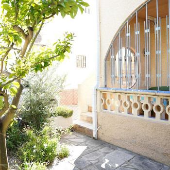 Chalet am Strand von Riumar mit privatem Pool und zwei unabhängigen Wohneinheiten