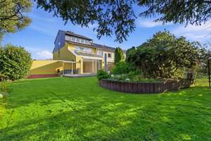 Familiendomizil mit beeindruckender Gartenfläche – Die vollständige Adresse der Immobilie erhältst du vom Anbieter., 50259 Pulheim – Vorschaubild 2