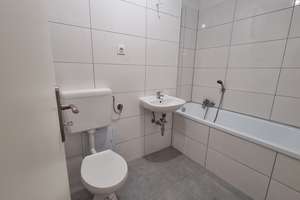 Frisch renovierte 2-Zimmer-Wohnung mit Balkon und Aufzug – Möhlkamp 37, 38120 Weststadt, Braunschweig – Vorschaubild 5
