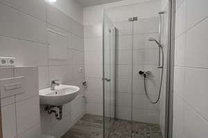 Sanierte 1-Raum-Wohnung mit bodengleicher Dusche und Balkon – Otto-Rothe-Straße 14, 7549 Lusan-Brüte, Gera – Vorschaubild 4