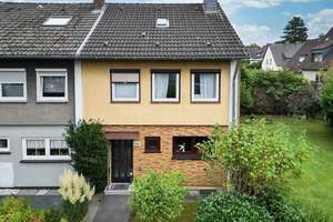 Reihenendhaus in Dortmund-Brackel
Rund 100 qm Wfl. auf rund 430 qm Grund – Die vollständige Adresse der Immobilie erhältst du vom Anbieter., 44309 Brackel (Ortsteil), Dortmund – Vorschaubild 1