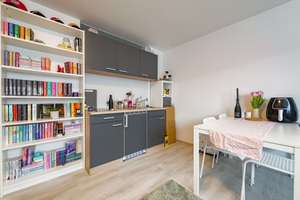 Perfekt für Studenten: Modernes 1-Zimmer-Appartement mit Einbauküche & Top-Ausstattung! – Kapuzinerstr. 38, 94032 Innstadt, Passau – Vorschaubild 2