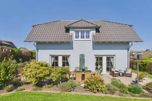 Exklusives Traumhaus mit Designer-Ausstattung & mediterranem Flair in Grenznähe (Belgien+Luxemburg) – Die vollständige Adresse der Immobilie erhältst du vom Anbieter., 54616 Winterspelt – Vorschaubild 3