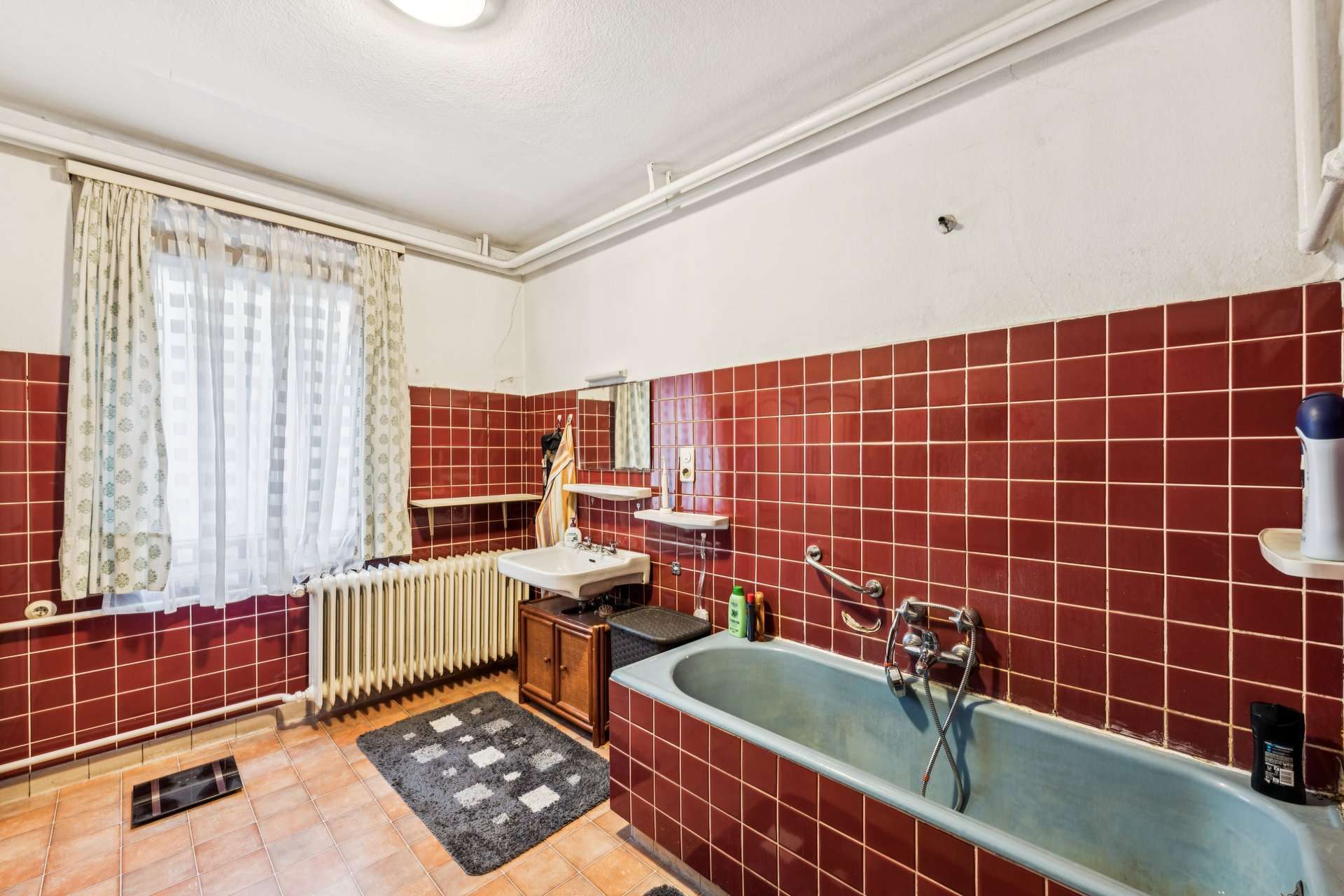 Immobilie in Baiersbronn - Modernisiertes 3‑Familienhaus mit Gestaltungsmöglichkeiten in Schönmünzach - Bild 6