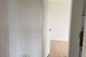 3 Zimmer direkt am Park: Südbalkon, Aufzug, Fußbodenheizung & Glasfaser in München-Riem – 81829 Messestadt Riem, München – Vorschaubild 7