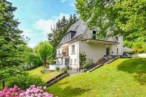 Großzügige Villa mit zwei Wohneinheiten und klassischem Charme am grünen Stadtrand von Lüdenscheid. – Märkischer Kreis – Vorschaubild 1