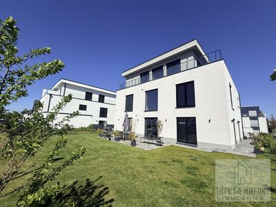 Exklusives Einfamilienhaus mit Penthouse und Fernblick