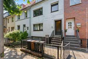 Bremen - Gröpelingen | Großzügiges Mehrfamilienhaus mit praktischer Aufteilung in guter Lage – Die vollständige Adresse der Immobilie erhältst du vom Anbieter., 28237 Lindenhof, Bremen – Vorschaubild 24