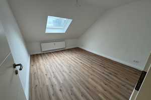 Traumschöne Wohnung im DG mit großem Südbalkon - Erstbezug nach Sanierung! Mietkauf möglich! – Dortmund – Vorschaubild 8