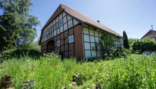 Bild von Traum-Fachwerkhaus in besonderer Größe + + 7 Zimmer + Ausbau Dachboden-Scheune möglich
