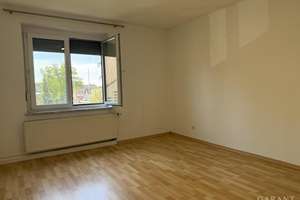 Tolle 3 Zimmer Wohnung mit Loggia* großer Küche* Stellplatz – Die vollständige Adresse der Immobilie erhältst du vom Anbieter., 85053 Südost, Ingolstadt – Vorschaubild 6