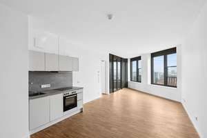 Live the Spring Lifestyle – Modernes 2-Zimmer-Apartment mit Loggia im Herzen Berlins – Lisa-Fittko-Straße 11, 10557 Moabit, Berlin – Vorschaubild 6