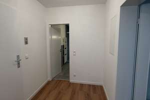 Sanierte 2,5 Zimmerwohnung mit Balkon und Einbauküche – 81375 Neuhadern, München – Vorschaubild 19
