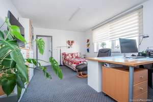 Großzügiges Zweifamilienhaus mit Garage und Garten in Bielefeld-Vilsendorf – Die vollständige Adresse der Immobilie erhältst du vom Anbieter., 33739 Jöllenbeck, Bielefeld – Vorschaubild 11