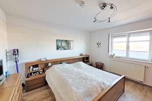 SOLIDE, MASSIV, WERTBESTÄDIG!!! Attraktive 2- Zimmer- ETW  mit Balkon und Carport – Riedweg 3, 36266 Heringen (Werra) – Vorschaubild 9