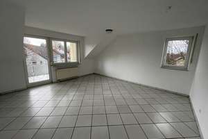 Schöne, helle 3-Zimmer-DG-Wohnung in Heilbronn-Böckingen, Eduard-Bader-Strasse – Eduard-Bader-Strasse 37, 74080 Böckingen, Heilbronn – Vorschaubild 2