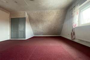 Platzwunder! Einfamilien-Doppelhaus in beliebter Lage von Lauterbach! (Erbpacht) – Die vollständige Adresse der Immobilie erhältst du vom Anbieter., 36341 Lauterbach (Hessen) – Vorschaubild 36