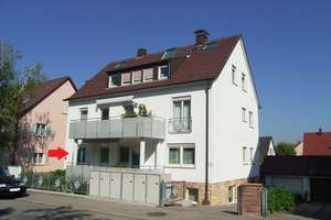 Schöne 4 Zimmer Hochparterre Wohnung mit Garage in S- Bad Cannstatt