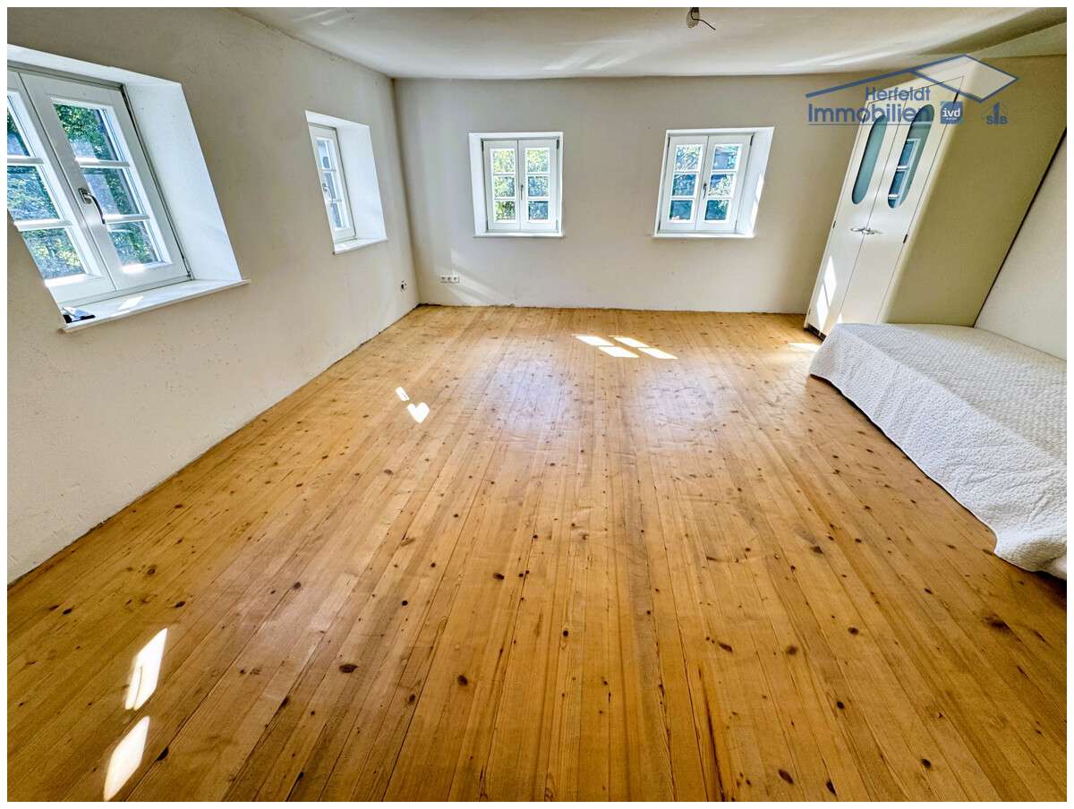 Immobilie in Unterdießen - Historisches Bauernhaus mit Schlossblick – Rarität in Bestlage - Bild 4