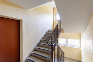 Kantstraße right on your doorstep – perfectly laid-out and renovated 2.5-room space miracle – Die vollständige Adresse der Immobilie erhältst du vom Anbieter., 10625 Charlottenburg, Berlin – Vorschaubild 4