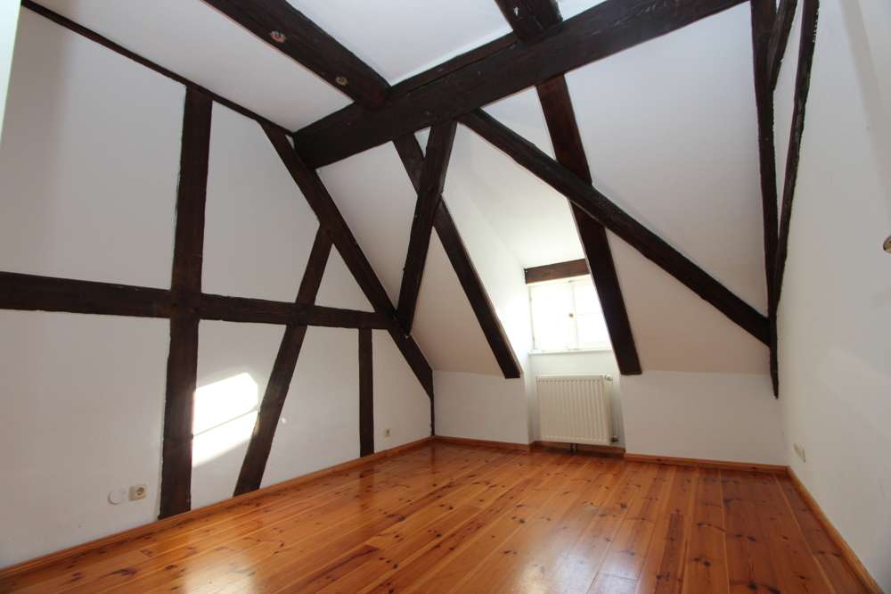 Immobilie in Quedlinburg - A lot of history in Quedlinburg- Fachwerkhaus 319 m²- aufwendig saniert-OG+DG 190 m² selbst nutzen! - Bild 2