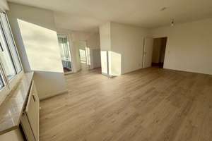 4-Zimmer-Wohnung mit 2 Bädern und Süd-Balkon mit Fernsehturmblick – Charlottenburger Str. 47, 13086 Weißensee, Berlin – Vorschaubild 4