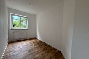 Stade * Nur ein kleiner Spaziergang bis zur Altstadt * Balkon * Pkw-Stellplatz * EBK * – Glückstädter Straße 2a, 21682 Stade – Vorschaubild 11