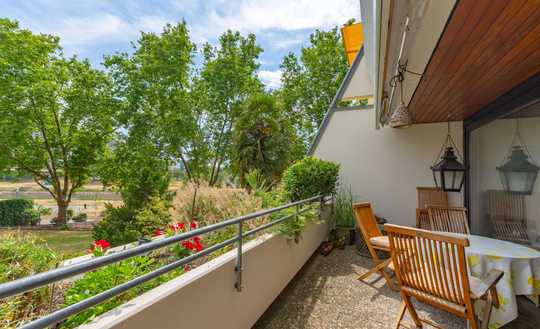 Gut geschnittene 3 ZKB-ETW mit Blick auf den Neckar!