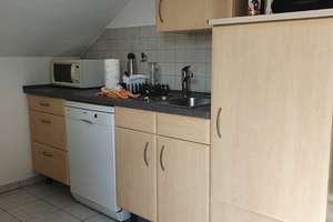 Gepflegte 2-Zimmer-DG-Wohnung mit Balkon und EBK in Heilbronn-Böckingen – Auf der Schanz 26, 74080 Böckingen, Heilbronn – Vorschaubild 3