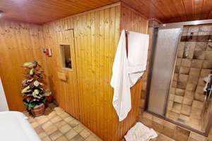 Zuhause mit Charakter, Kamin & Sauna – großzügiges Familienhaus mit Garten und Doppelgarage – Die vollständige Adresse der Immobilie erhältst du vom Anbieter., 45470 Menden-Holthausen, Mülheim an der Ruhr – Vorschaubild 19