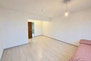 Bezugsfreie 2-Zimmer-Wohnung mit Einbauküche, Balkon & TG-Stellplatz Nürnberg-Herpersdorf – Plattenäckerweg 18, 90455 Kornburg, Worzeldorf, Nürnberg – Vorschaubild 3