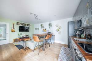 Living the Boxi Life - Sonnendurchfluteter Rückzugsort direkt am legendären Boxhagener Platz! – Die vollständige Adresse der Immobilie erhältst du vom Anbieter., 10247 Friedrichshain, Berlin – Vorschaubild 4
