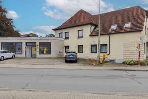 Saniersbedürftiges 12 Zimmer-Einfamilienhaus mit anliegender Gewerbeeinheit – Die vollständige Adresse der Immobilie erhältst du vom Anbieter., 25499 Tangstedt – Vorschaubild 1