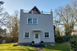 Nähe Oberhofer Platz-gepflegtes Einfamilienhaus in idyllischer Lage mit Dachterrasse und zwei Bädern – Berlin – Vorschaubild 1