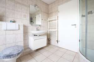 Großzügiges Ein- bis Zweifamilienhaus mit Doppelgarage in bester Lage der Solinger-S – Die vollständige Adresse der Immobilie erhältst du vom Anbieter., 42657 Burg/Höhscheid, Solingen – Vorschaubild 15