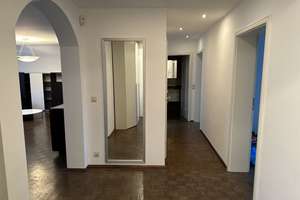 Modernisierte 3-Zimmer-Wohnung mit Balkon in Düsseldorf – Die vollständige Adresse der Immobilie erhältst du vom Anbieter., 40547 Niederkassel, Düsseldorf – Vorschaubild 2