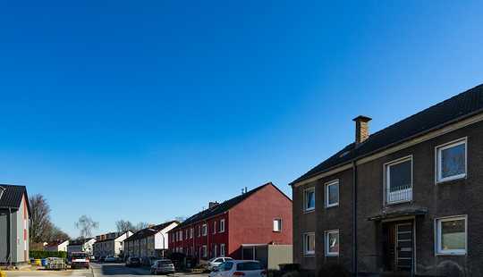 Bild von Gepflegtes Einfamilien-Reihenmittelhaus mit 2 Stellplätzen im Vorgarten