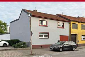 Familienidylle in Oberhausen – Haus mit Garten, Terrasse & viel Potenzial