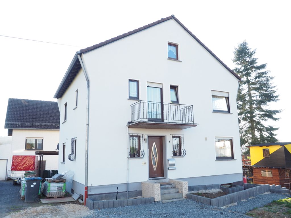 Geräumiges Wohnhaus für Ihre Familie - Nähe Ransbach-Baumbach