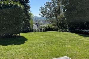 Einfamilienhaus mit Garten und Pool in ruhiger Lage in Reutlingen – Die vollständige Adresse der Immobilie erhältst du vom Anbieter., 72766 Reutlingen-Mitte, Reutlingen – Vorschaubild 2