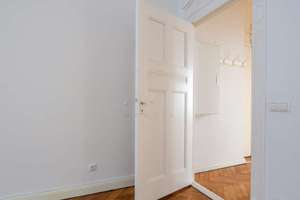 Repräsentative Altbauwohnung mit 5 Zi., lichtdurchfluteten Räumen nahe Schloss Bellevue! – Die vollständige Adresse der Immobilie erhältst du vom Anbieter., 10557 Moabit, Berlin – Vorschaubild 6