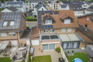 Modernes, top gepflegtes Wohlfühlhaus mit Garage und Südgarten in heiß begehrter Wohnlage – Die vollständige Adresse der Immobilie erhältst du vom Anbieter., 52249 Eschweiler – Vorschaubild 19