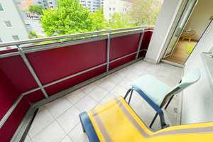 Ansprechende 3-Zimmer-Wohnung mit Balkon und EBK in UNI-Nähe  – Brucknerstraße 10, 38106 Braunschweig – Vorschaubild 3